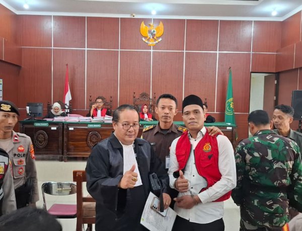 Diduga Terdesak Lawan 8 Orang, Duwok Berjuang Selamatkan Diri: Dukungan Masyarakat Mengalir di Sidang PN Pandeglang