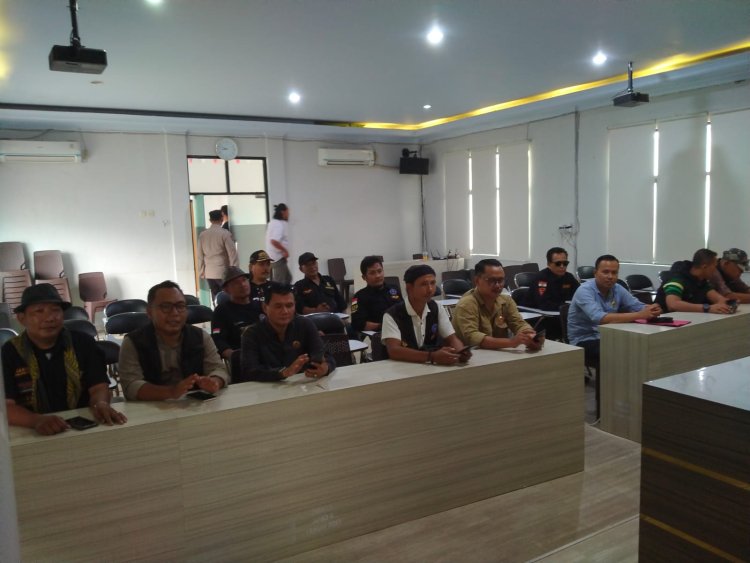 Ormas BPPKB Audiensi ke Dinas Kesehatan Pandeglang, Soroti Tindakan Terhadap Oknum Bidan nakal, Fasilitas Kesehatan dan Pelayanan Puskesmas Sumur