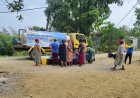 Akibat Kemarau Panjang Sebabkan puluhan daerah di Banten Alami Kekeringan, PUPR Banten Sigap Salurkan Air Bersih Sesuai Instruksi Gubernur