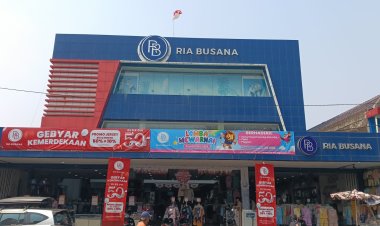 Ria Busana Labuan Gebyar HUT RI ke-81, Gelar Lomba Mewarnai untuk Anak-anak Warga Labuan